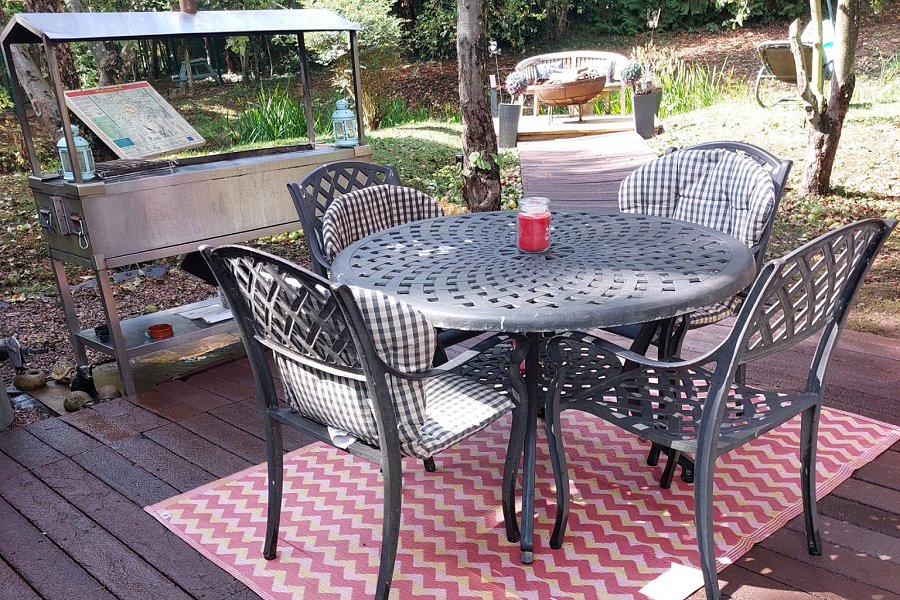 Fishermans Lodge Decking Area