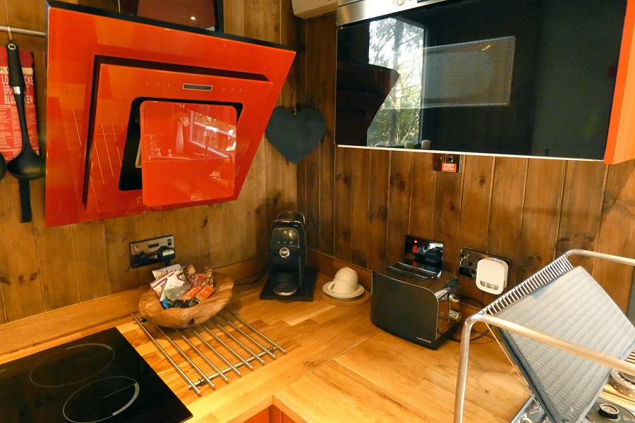 Fishermans Treehouse Kitchen