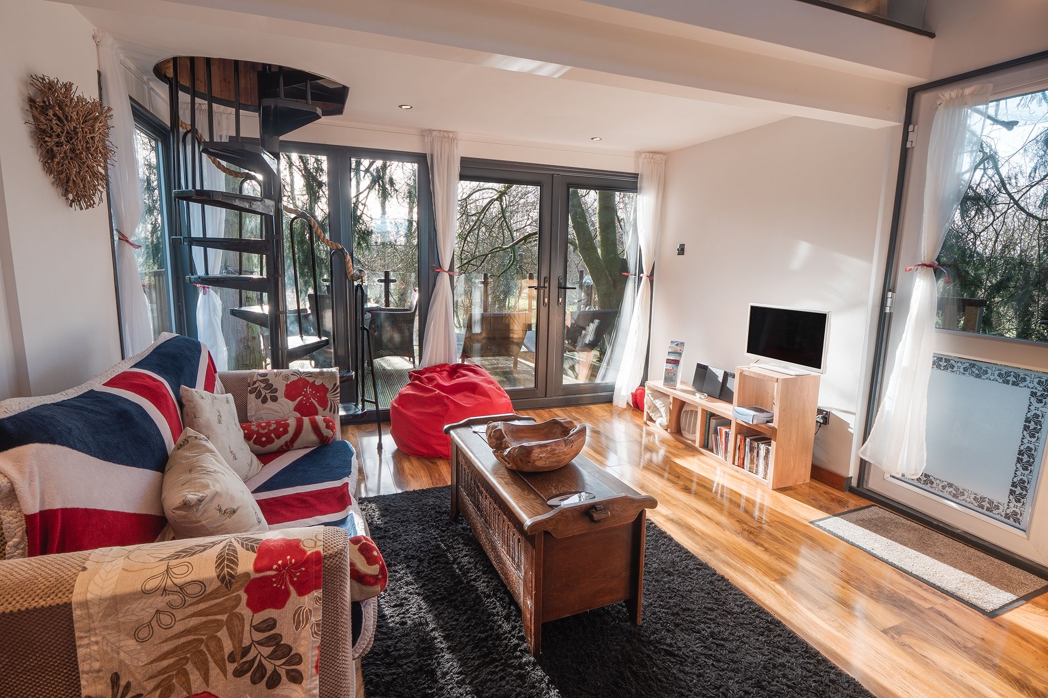Fishermans Treehouse Lounge