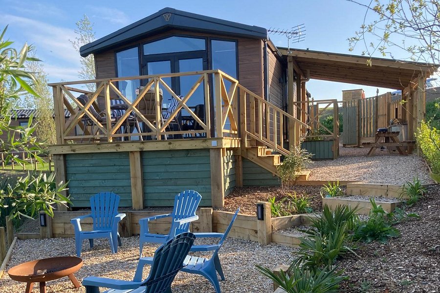 In Four Lodge Exterior