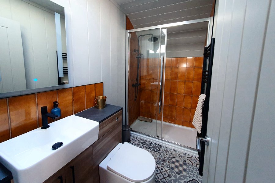 In Three Lodge Bathroom