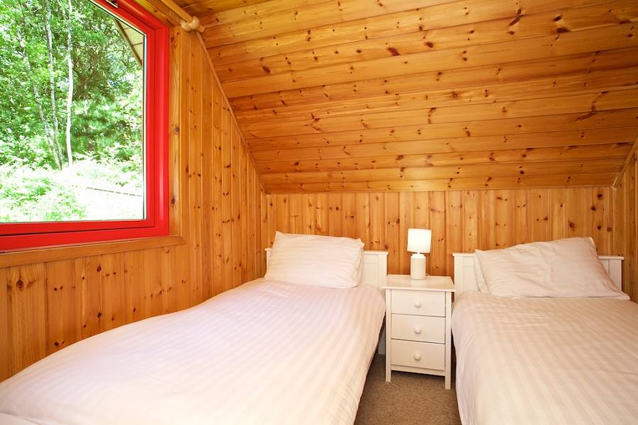 Forest Lodge Twin Bedroom