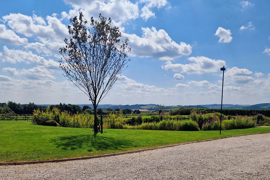 Lake View Lodge