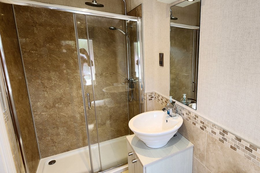 Ensuite Bathroom