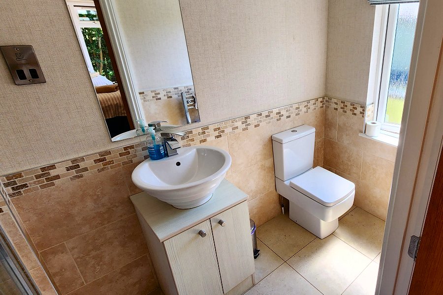 Ensuite Bathroom