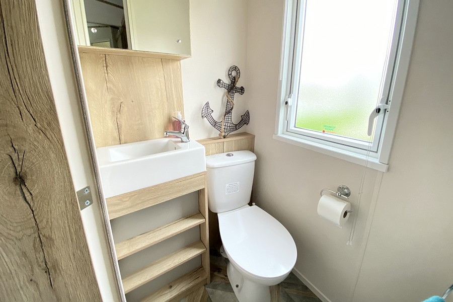 Goosewing Bathroom