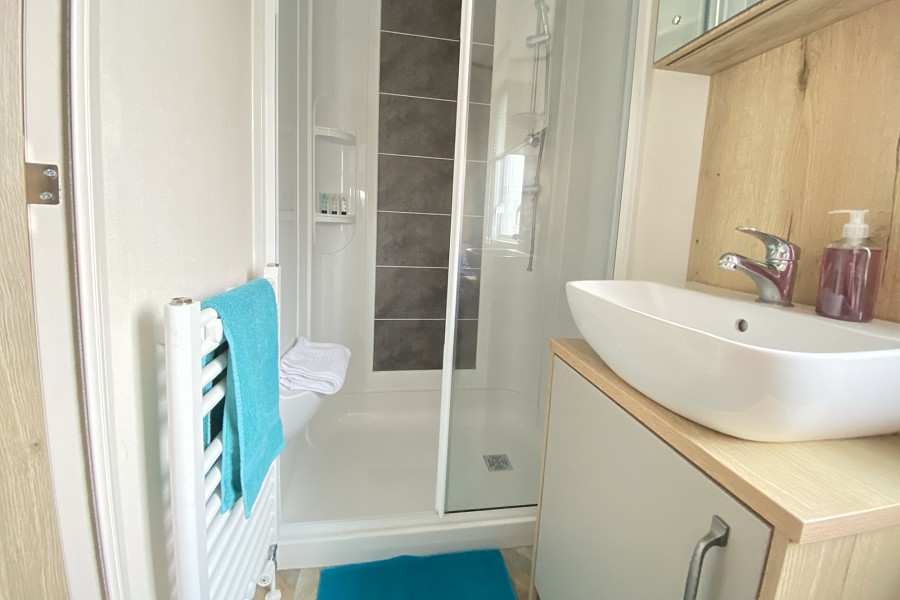 Goosewing Bathroom
