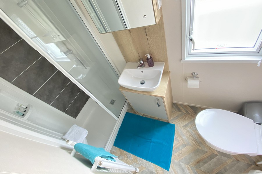 Goosewing Bathroom