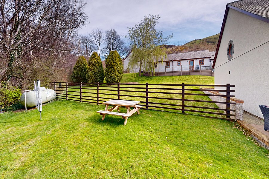 Willow Cottage External