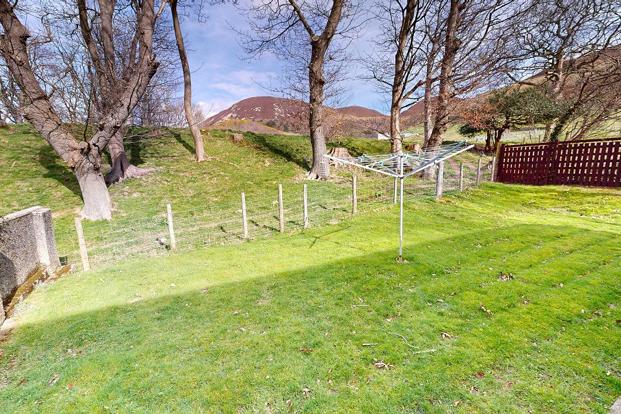 Yew Cottage External