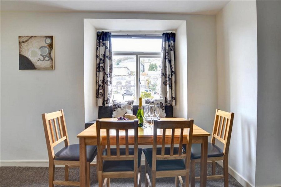 Greaves Wharf House Dining Area