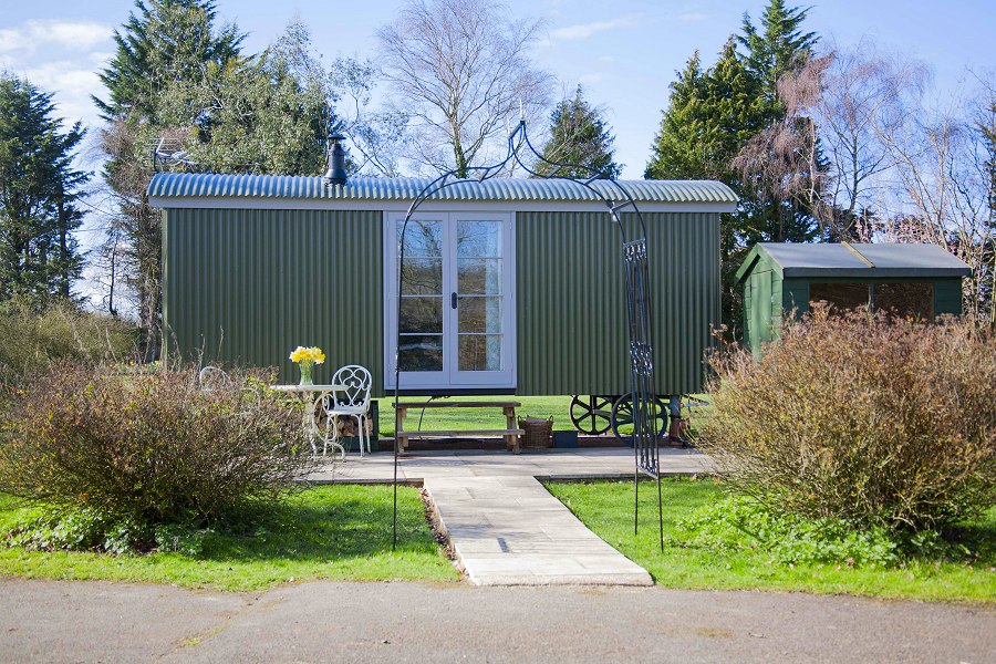 Waterfront Shepherds Hut in Devizes Wiltshire