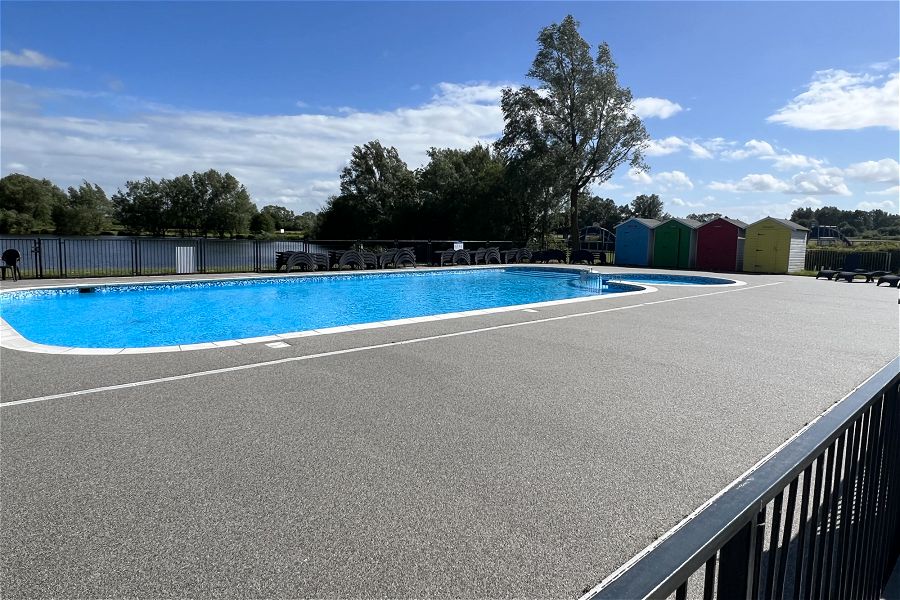 Outdoor Swimming Pool