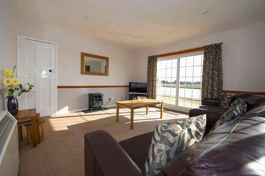 Broadland Bungalow Lounge