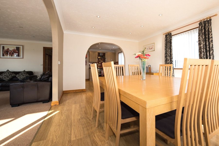 Marsh View Cottage Dining