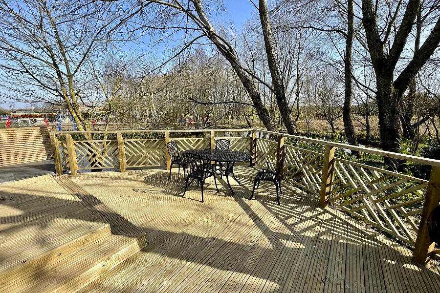 Kingfisher Lodge Decking Area
