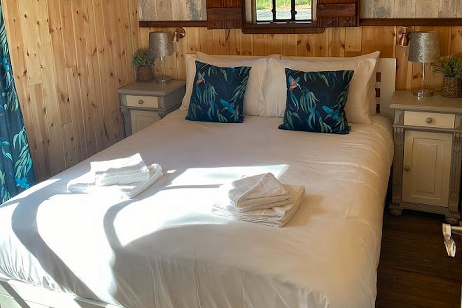 Kingfisher Lodge Double Bedroom