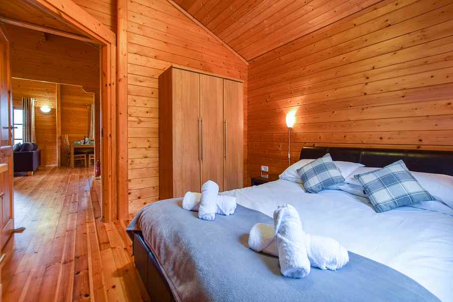 Lake Pochard 2 Bedroom Lodge Double