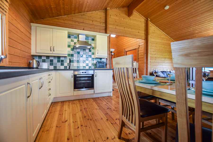 Lake Pochard 3 Bedroom Lodge Kitchen