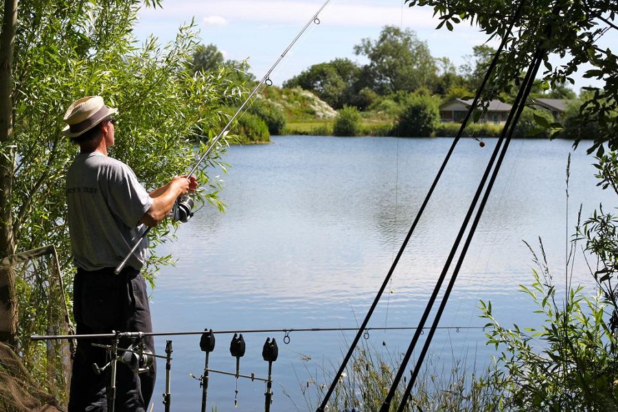 Lake Pochard Fishing