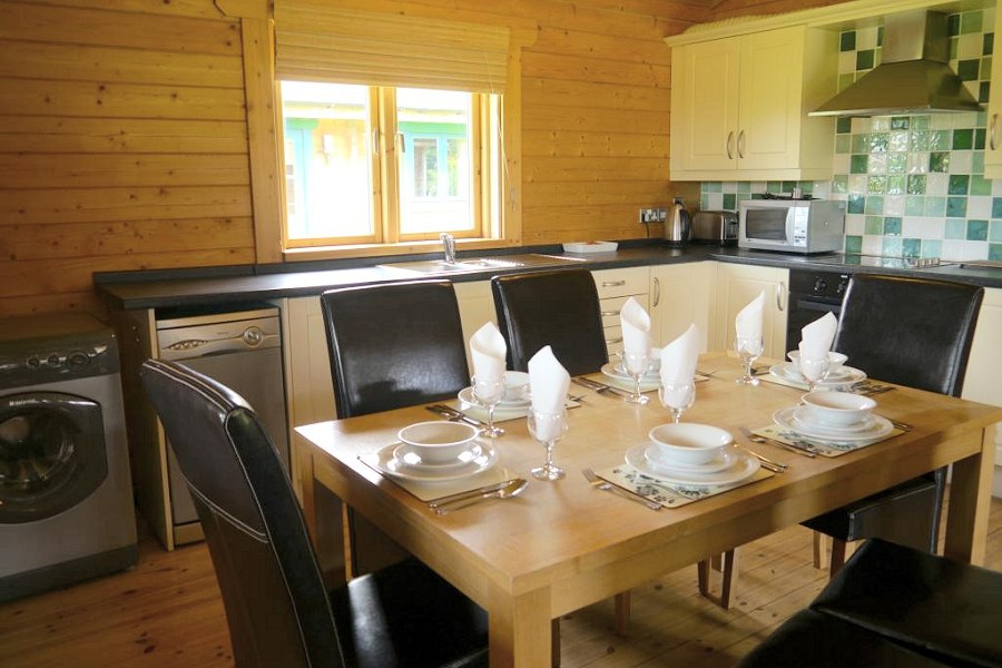 Lake Pochard Kitchen