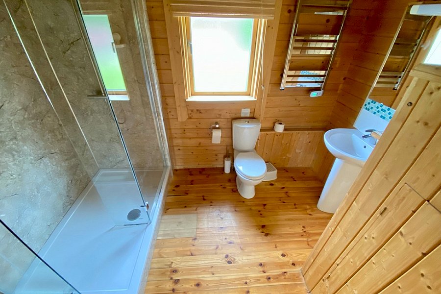 Lake Pochard Bathroom