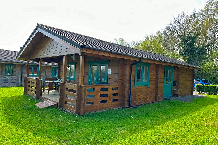 Lake Pochard Oak Exterior