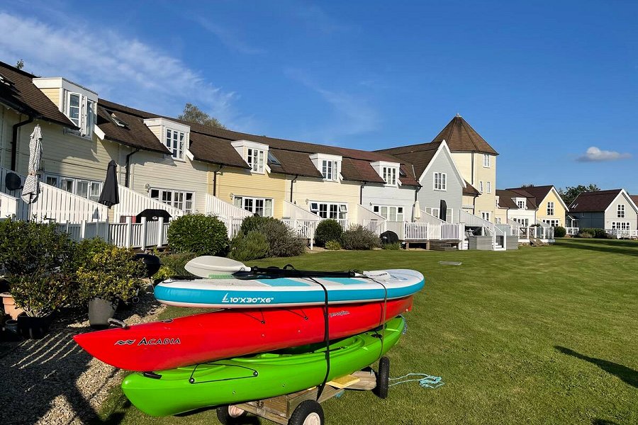 Lakescape Lodge Exterior