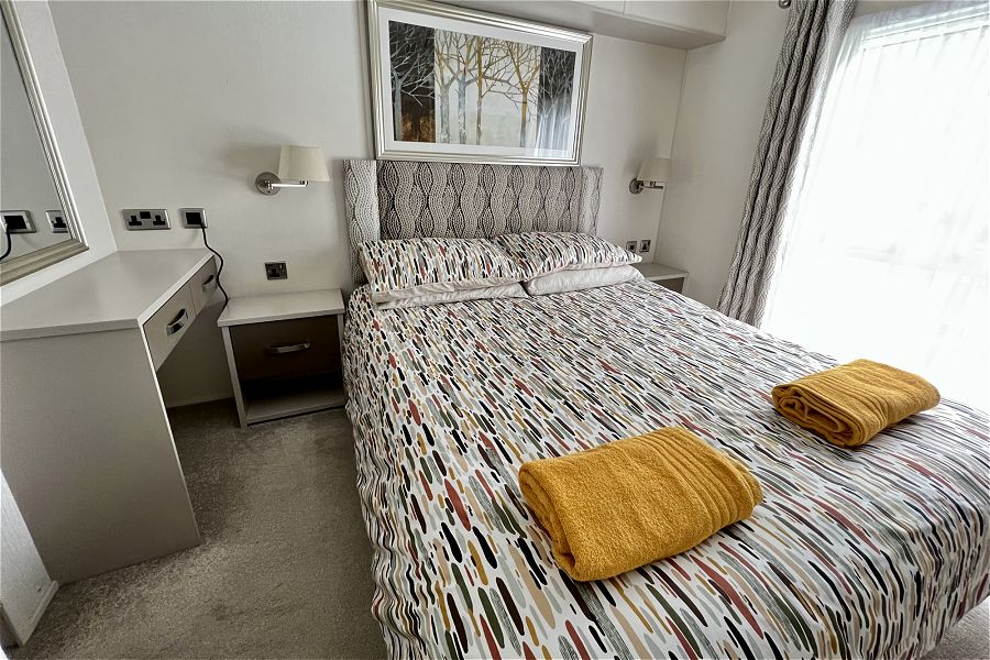 Lakes End Double Room 1