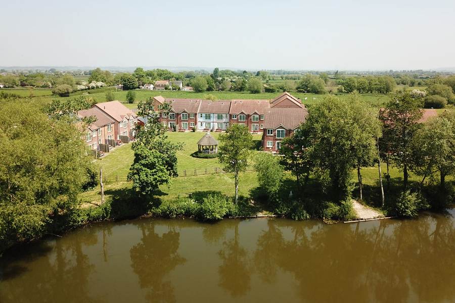 Lakeview Holiday Cottages in Somerset