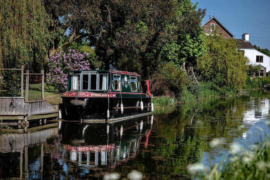 Lovely walks along the canal