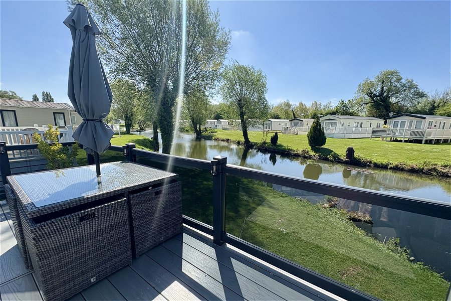 Lakewood Lodge Decking Area