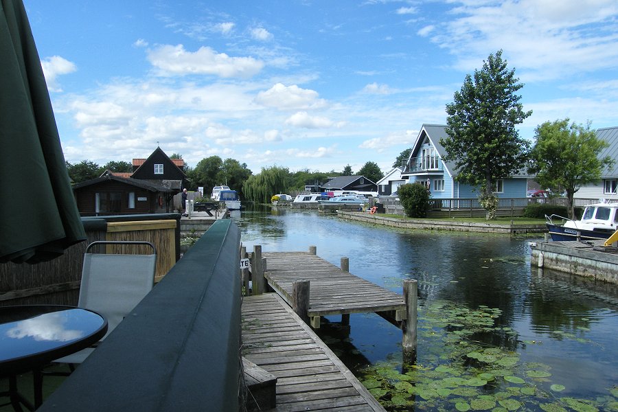 Langtons View Holiday Cottage Decking