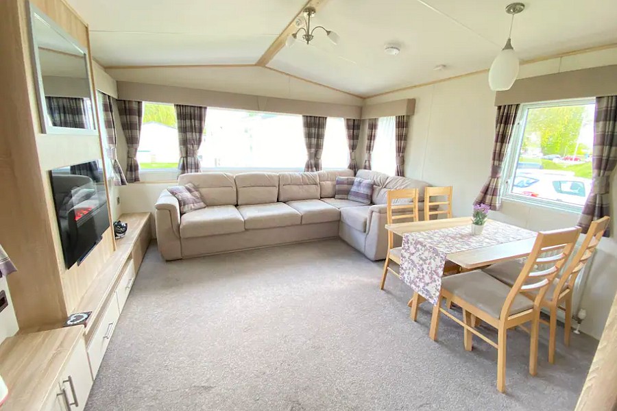 Lavender Lodge Lounge