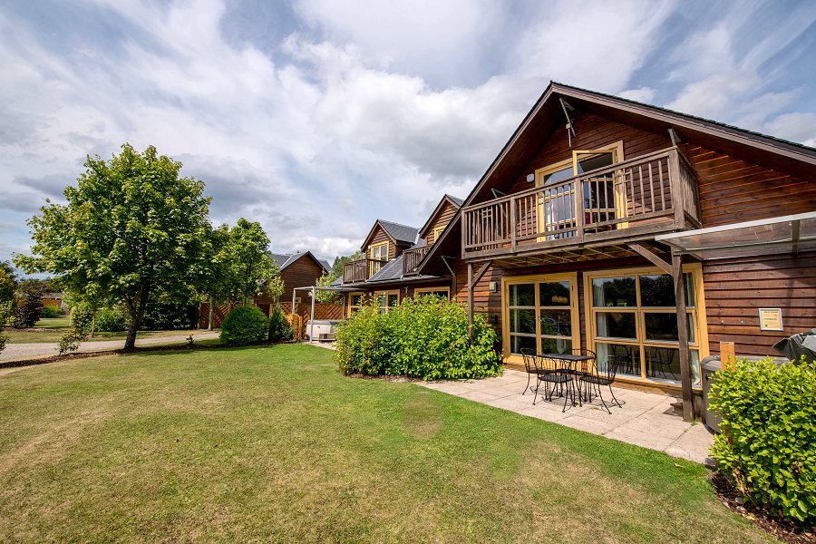 Log Cabins in Scotland, Waterside Cottages & Holiday ...