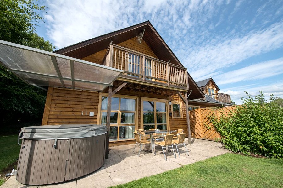 Log Cabins Waterside Cottages Holiday Lodges In Scotland