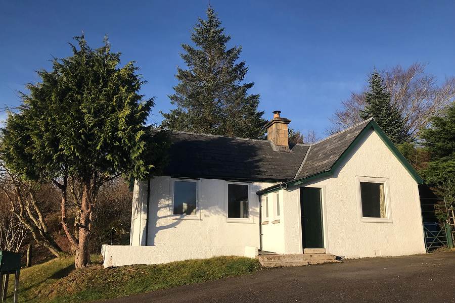 Loch Assynt Gatehouse In Sutherland Lochside Cottage In Northern