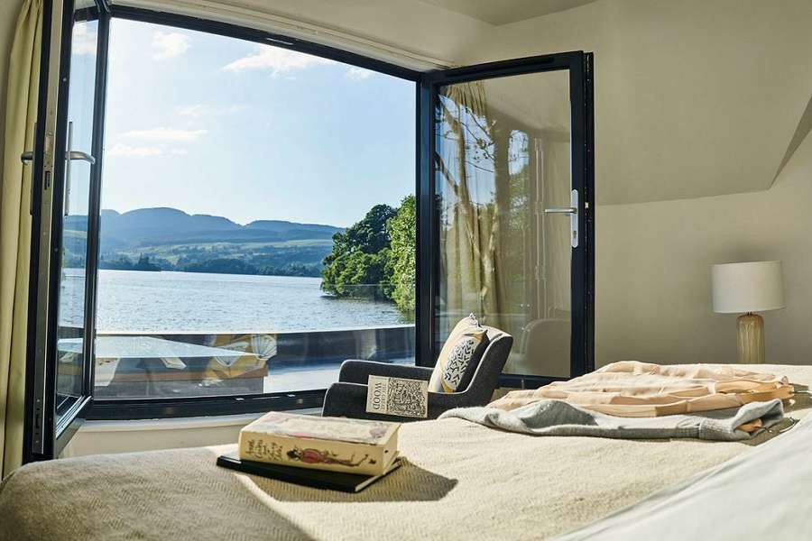 Lochend Waterfront Lodges Double Bedroom