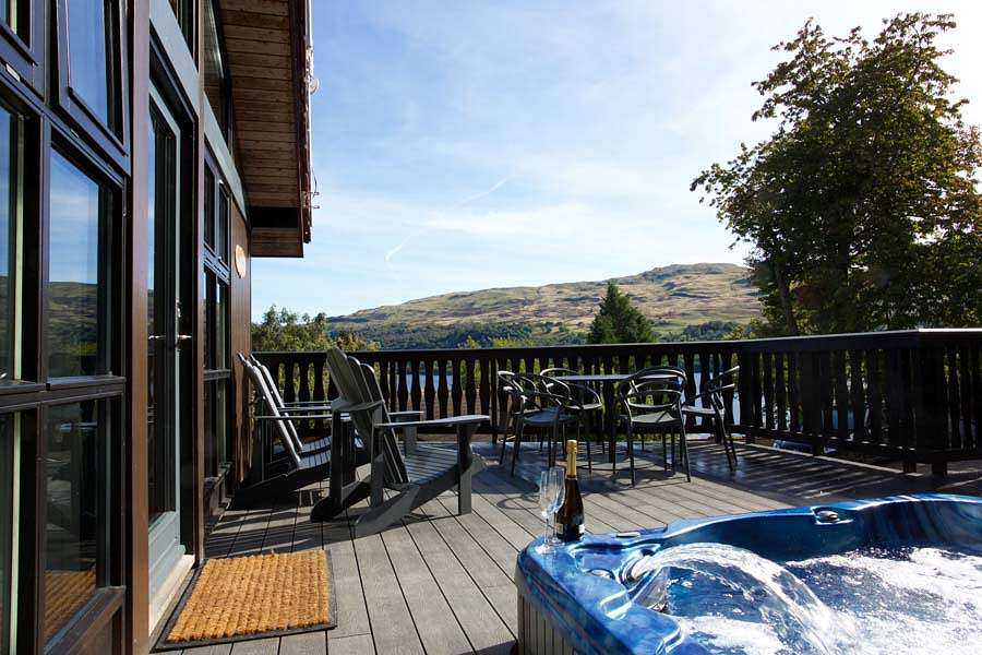 Ardeonaig Rocks Private Hot Tub