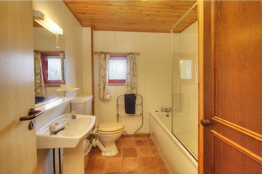 Manse Point Bathroom