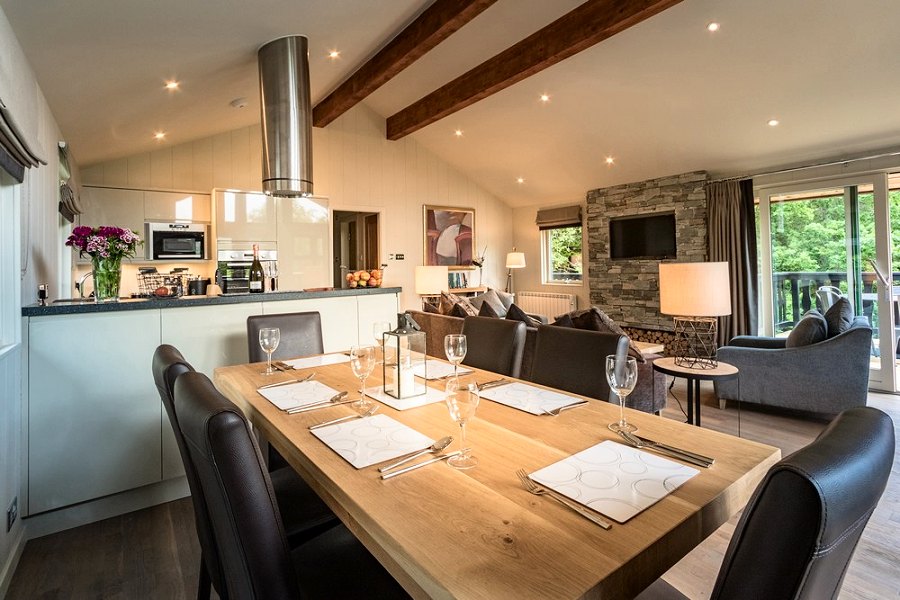 Waterfall Lodge Dining Area