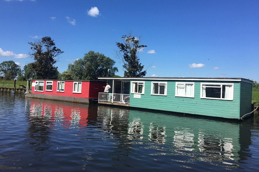 Amazons (right) with neighbour Lucky Venture