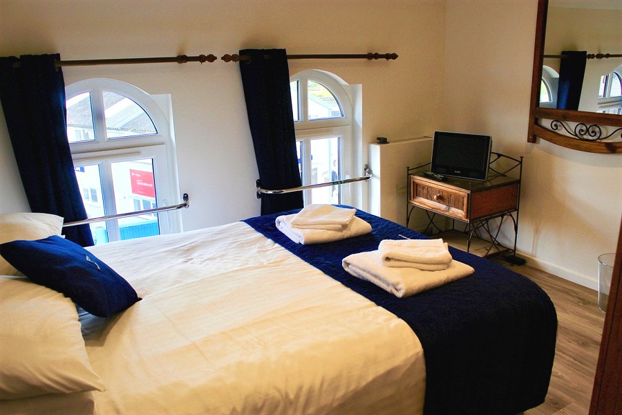 Main Sail Double Bedroom