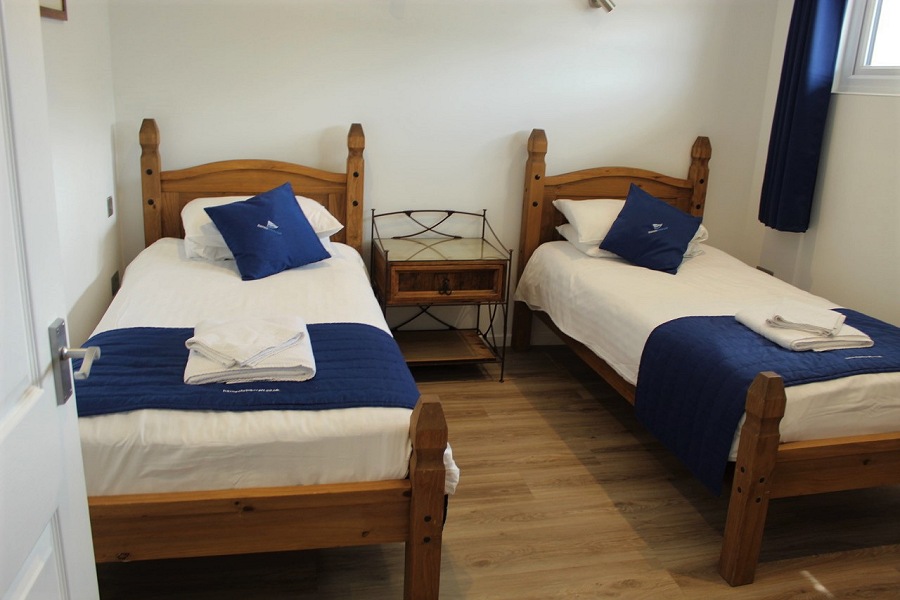 Main Sail Twin Bedroom