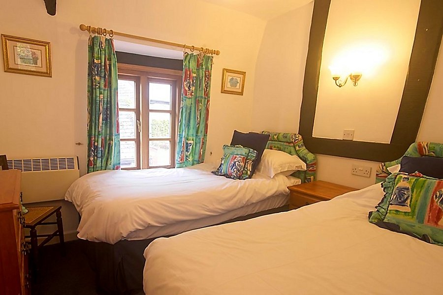 Malston Courtyard Twin Bedroom