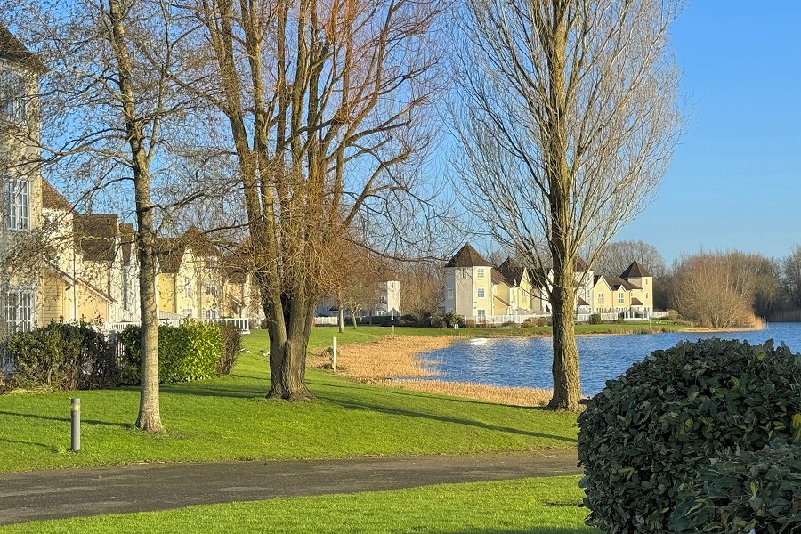 Fishing on Isis and Windrush Lakes
