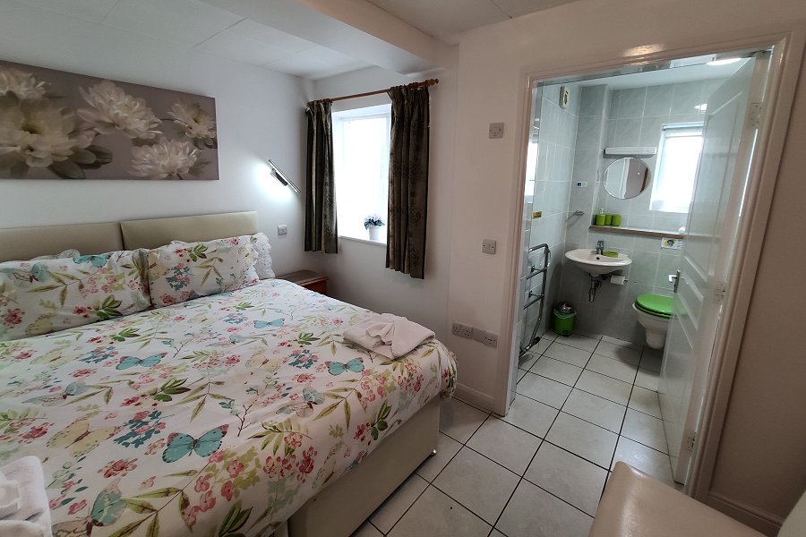 Melfort Harbour Mooring Master Double Bedroom