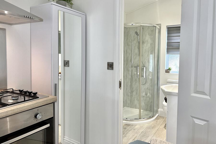 Anglers Roost Bathroom