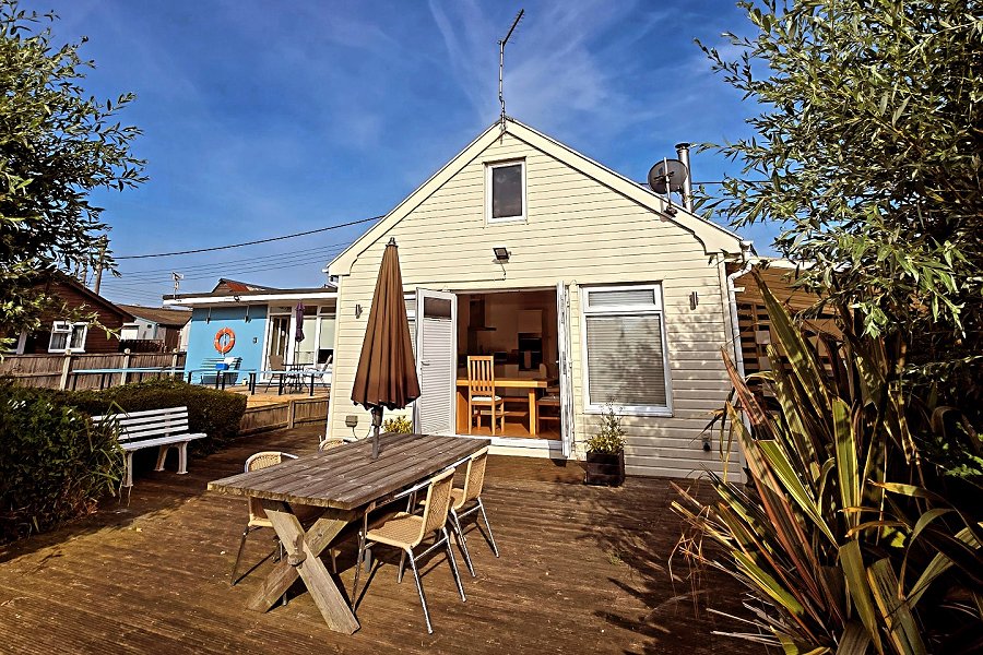 Dinky Dazes, Norfolk Broads