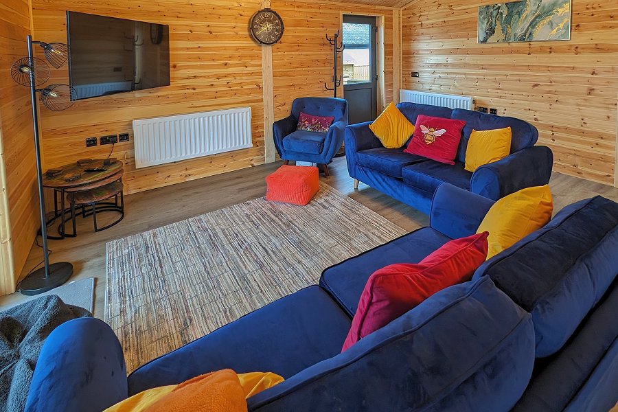Ferry Lodge Lounge Area